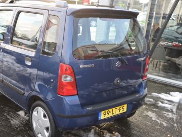 Suzuki Wagon R+